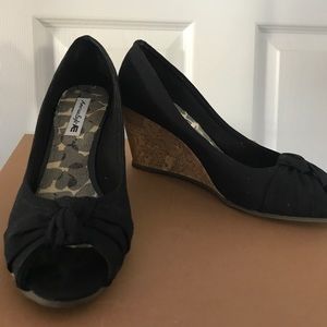 American Eagle wedges/heels